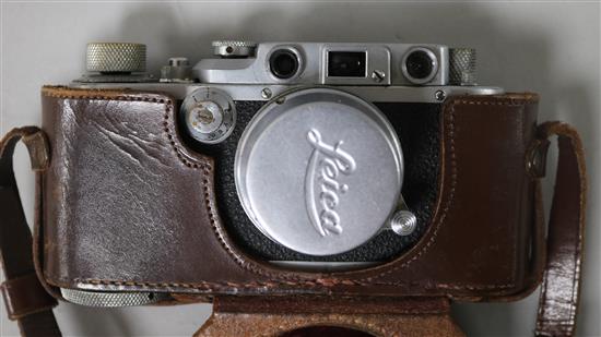 A Leica DRP camera No.345552, with Leitz Summar f=5cm 1:2 lens and leather case